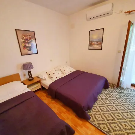 Apartment Apartman Meri 1